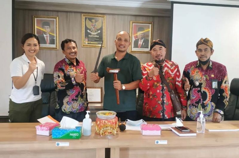 Menerima Kunjungan Kerja dari Pemerintah Kabupaten Sumenep-Madura, Jawa Timur.