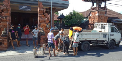 Penyemprotan Disiinfektan di Lingkungan Dusun Tangguntiti